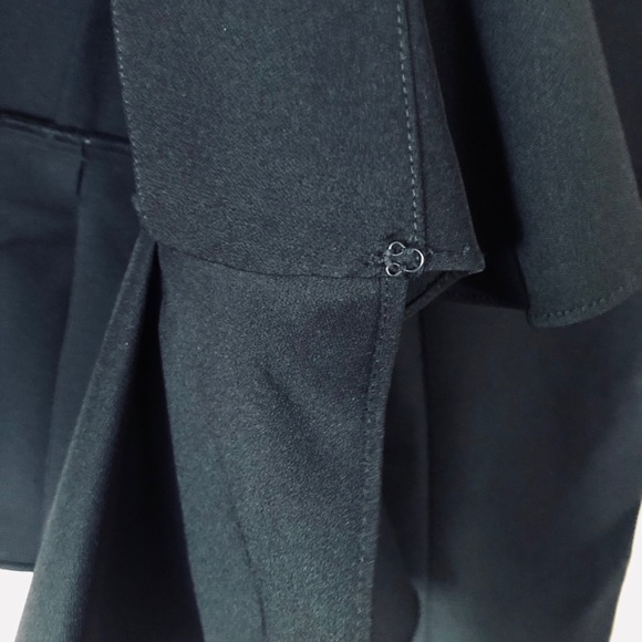 🦋SOLD🦋Nasty Gal Do Me a Favor Ruffle Blazer - Picture 11 of 16